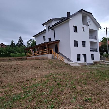 Апартаменты Plitvice House Lina Раковица Экстерьер фото